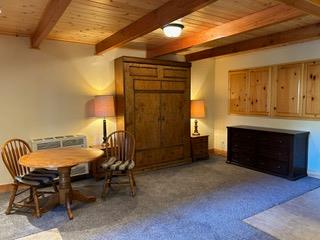 1174 Railroad, Fish Camp, CA 93623