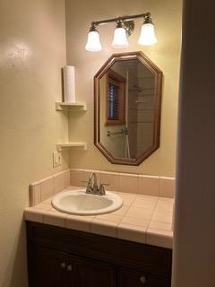 1174 Railroad, Fish Camp, CA 93623