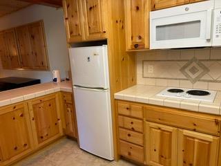 1174 Railroad, Fish Camp, CA 93623