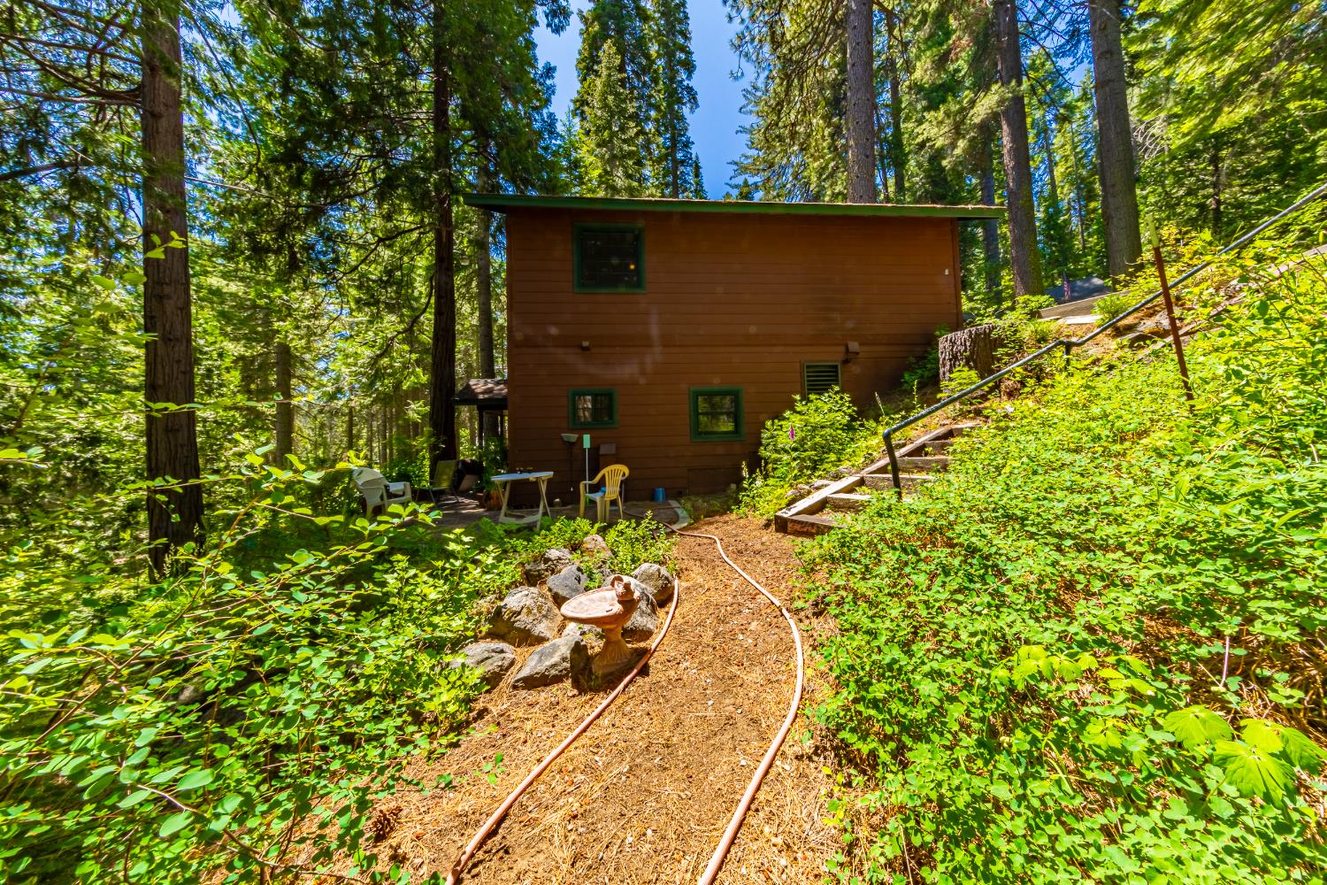 1174 Railroad, Fish Camp, CA 93623