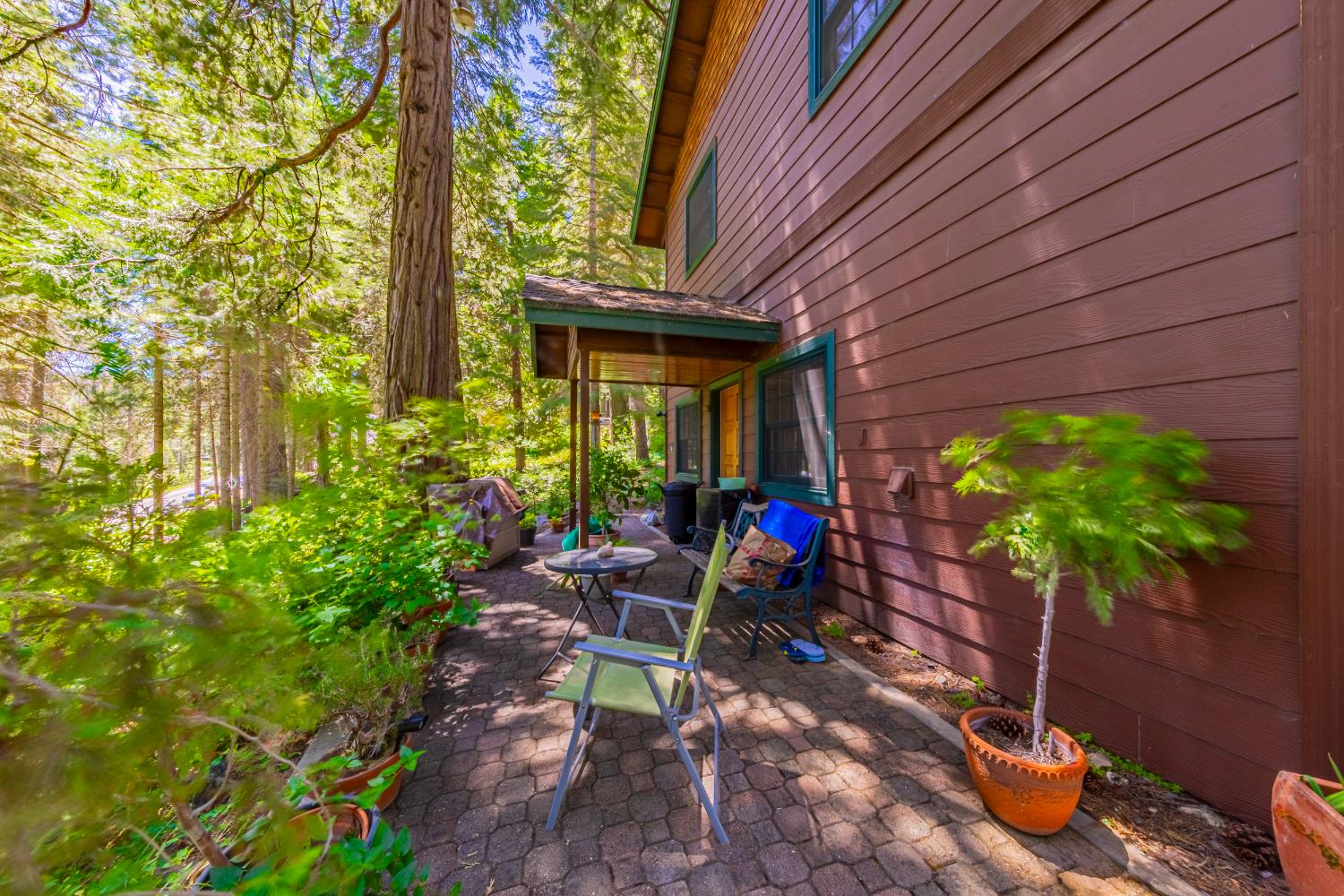 1174 Railroad, Fish Camp, CA 93623