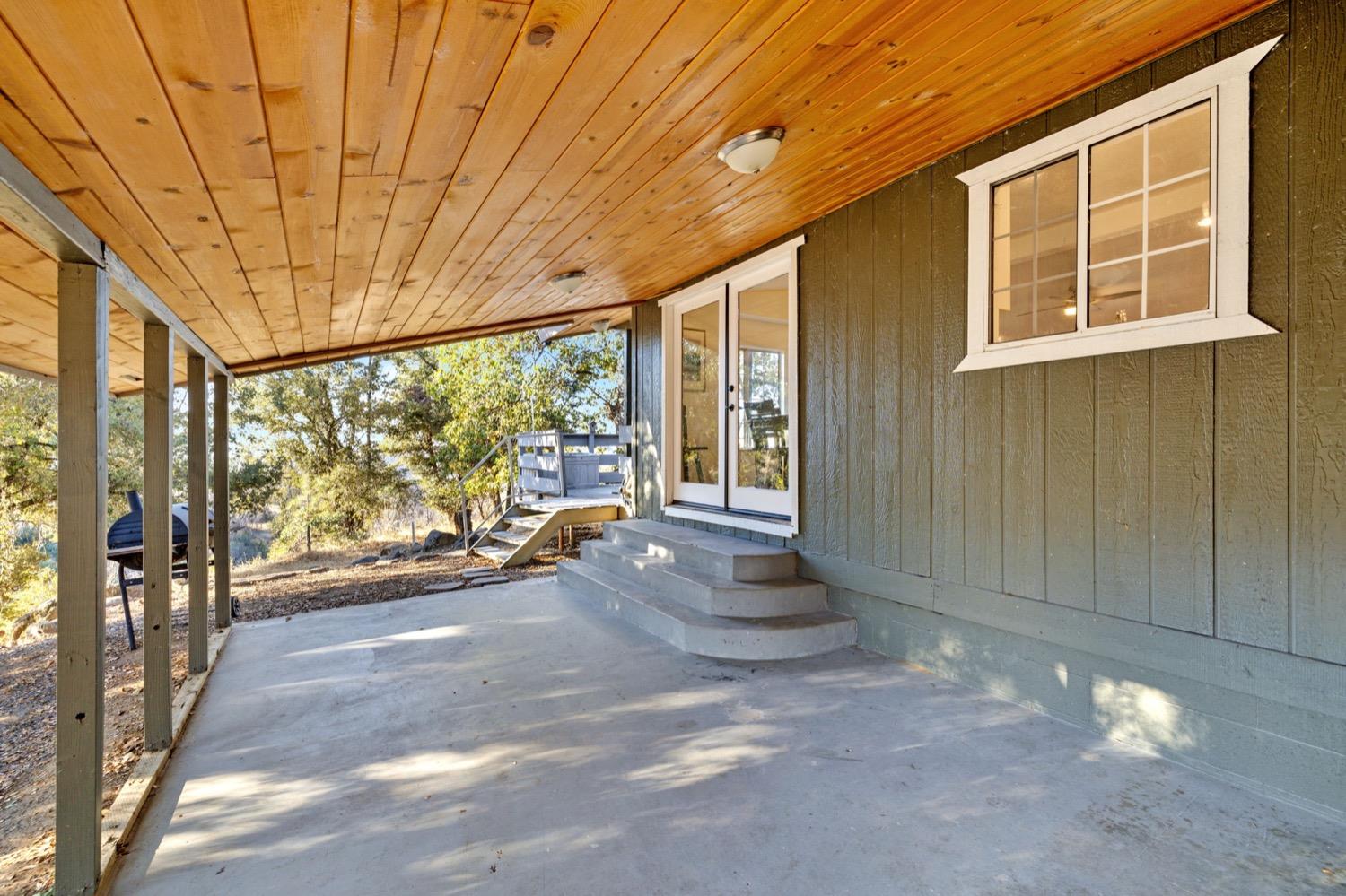 36696 Peterson Rd, Auberry, CA 93602