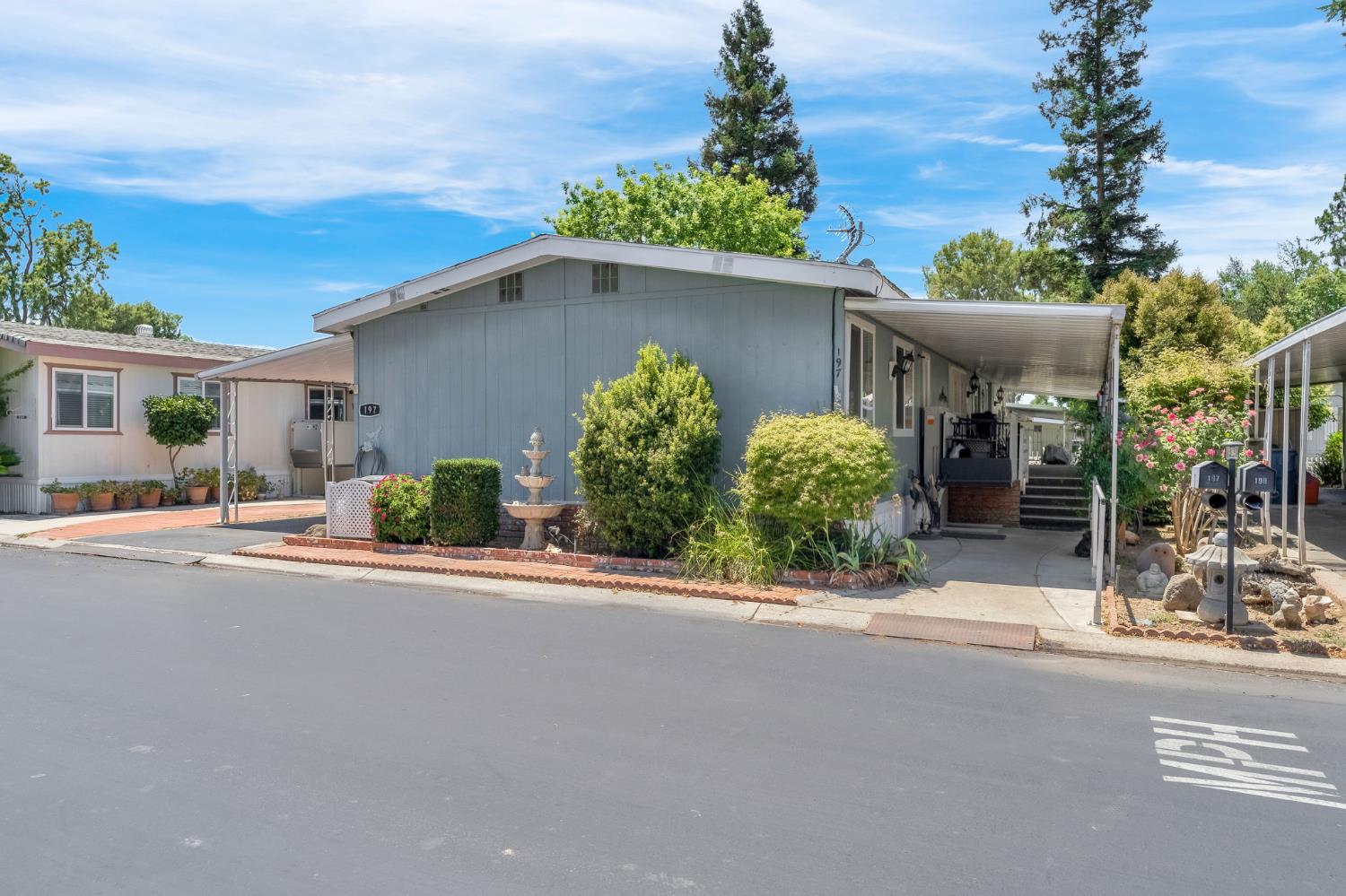 2706 W Ashlan Ave #197, Fresno, CA 93705