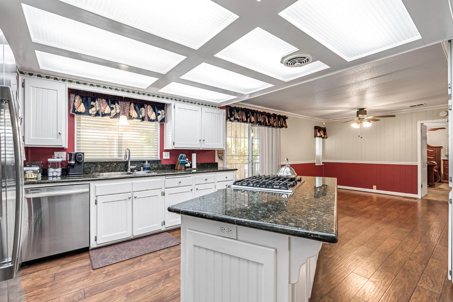 2706 W Ashlan Ave #197, Fresno, CA 93705