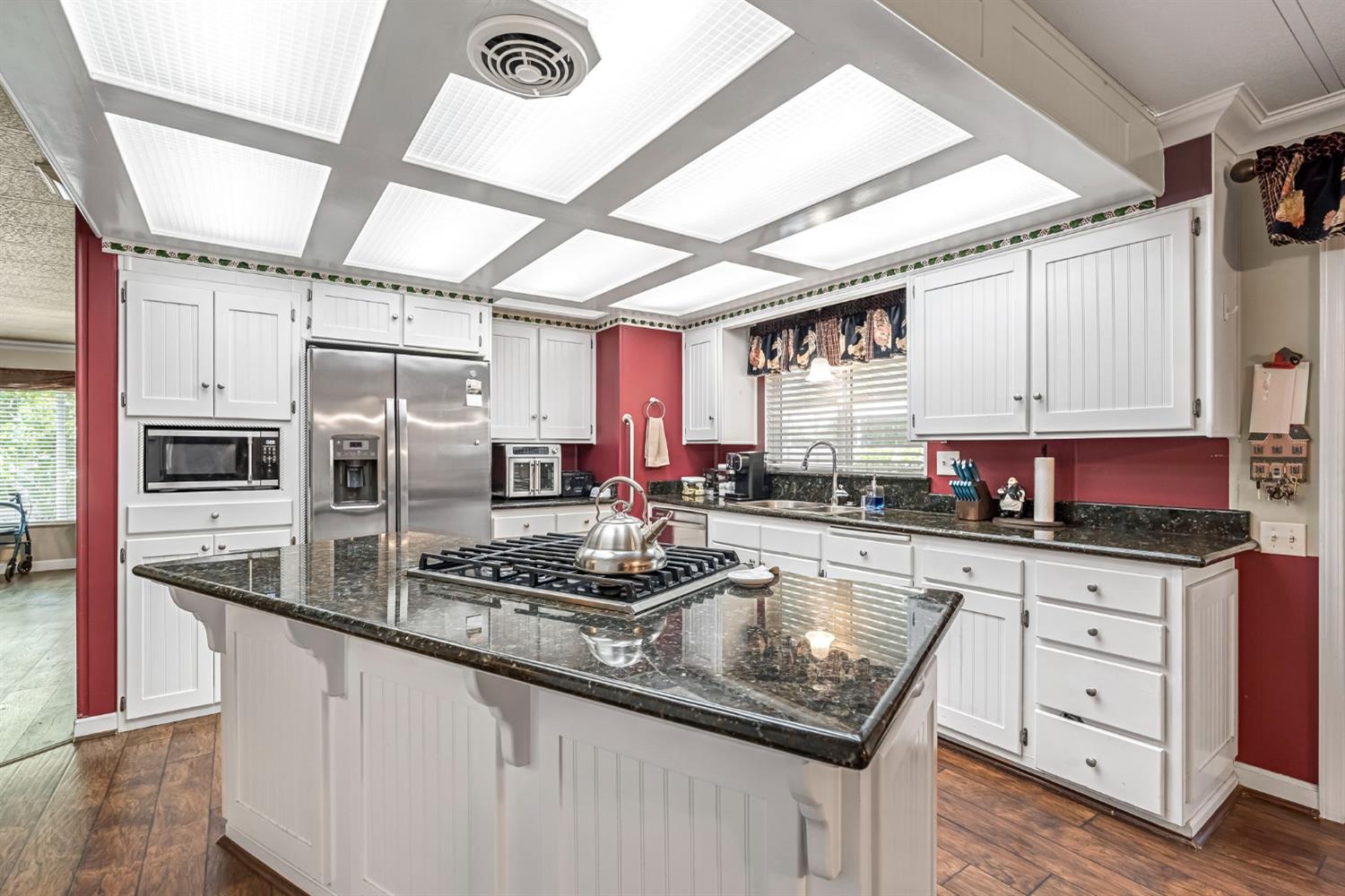 2706 W Ashlan Ave #197, Fresno, CA 93705