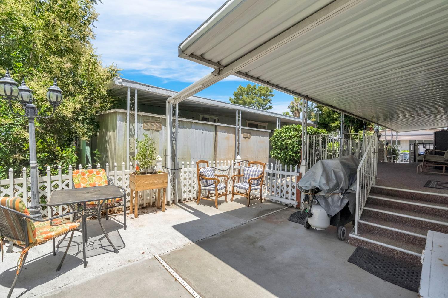 2706 W Ashlan Ave #197, Fresno, CA 93705