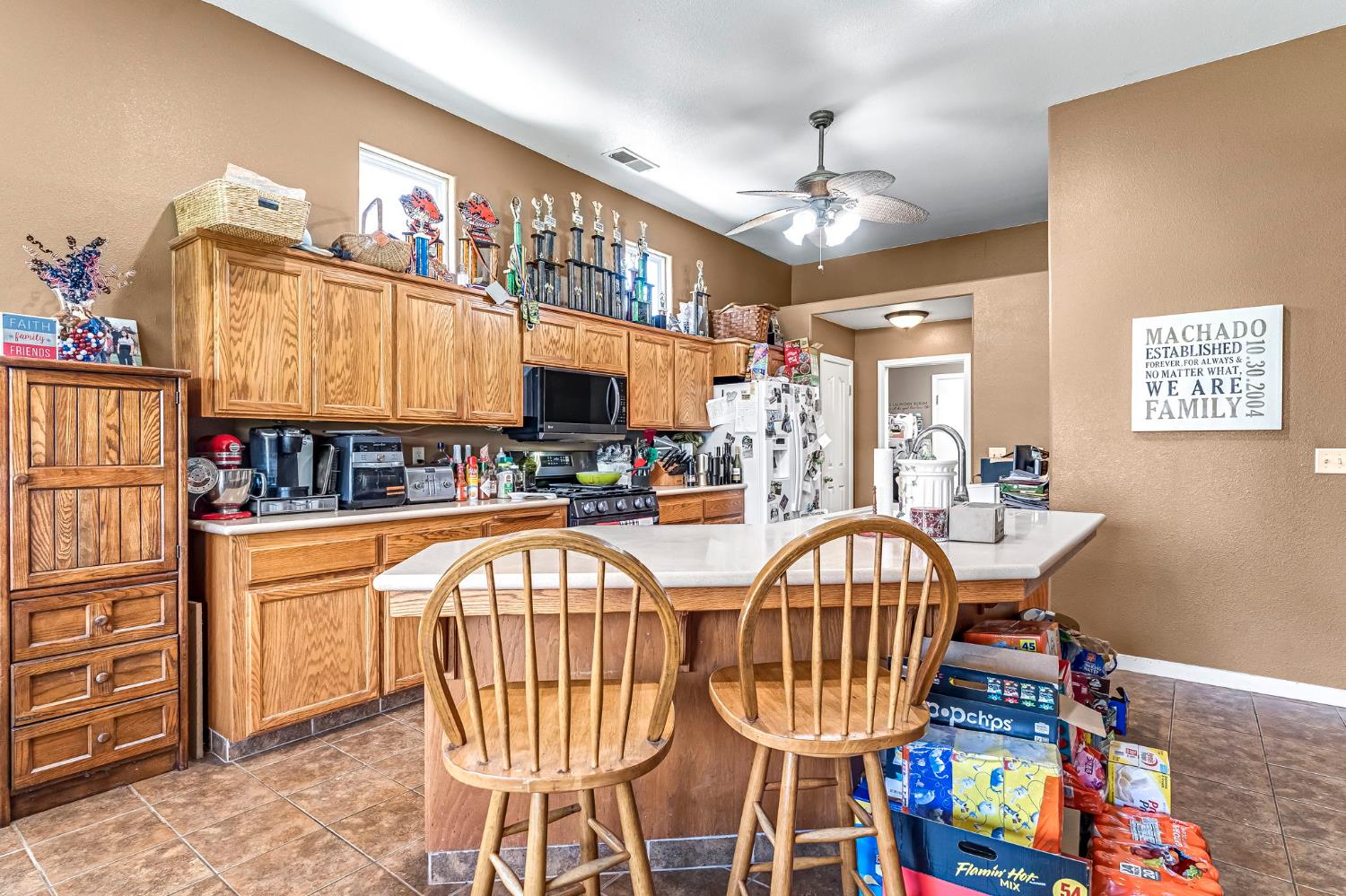 3742 Via Capitola, Madera, CA 93637