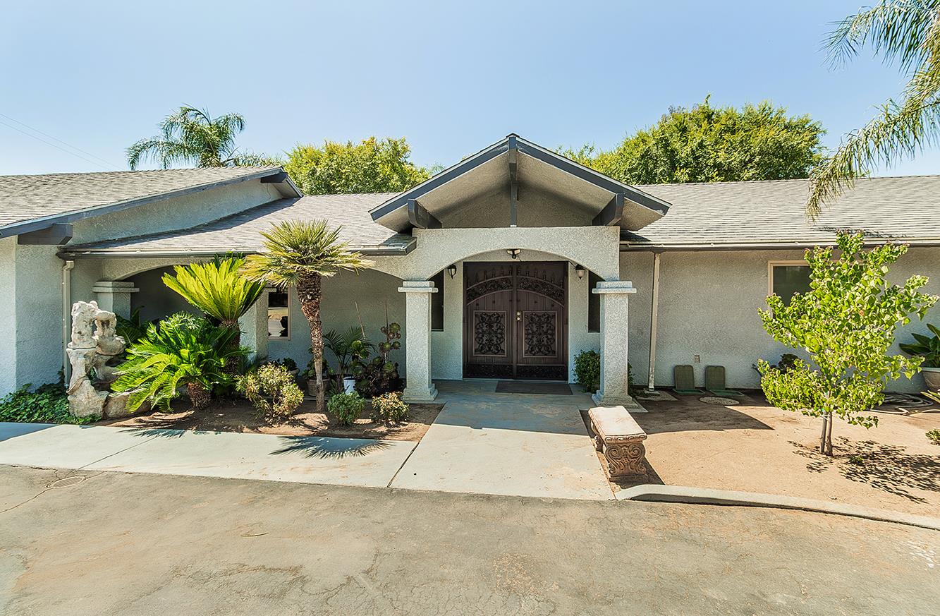 12743 E Gettysburg Ave, Sanger, CA 93657