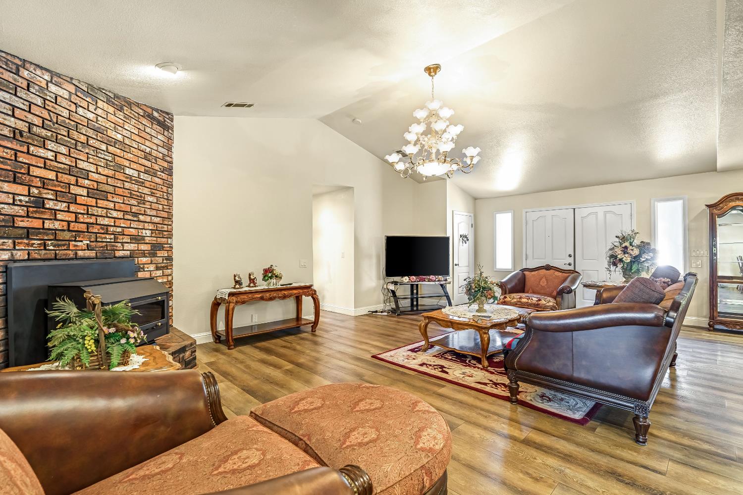 12743 E Gettysburg Ave, Sanger, CA 93657