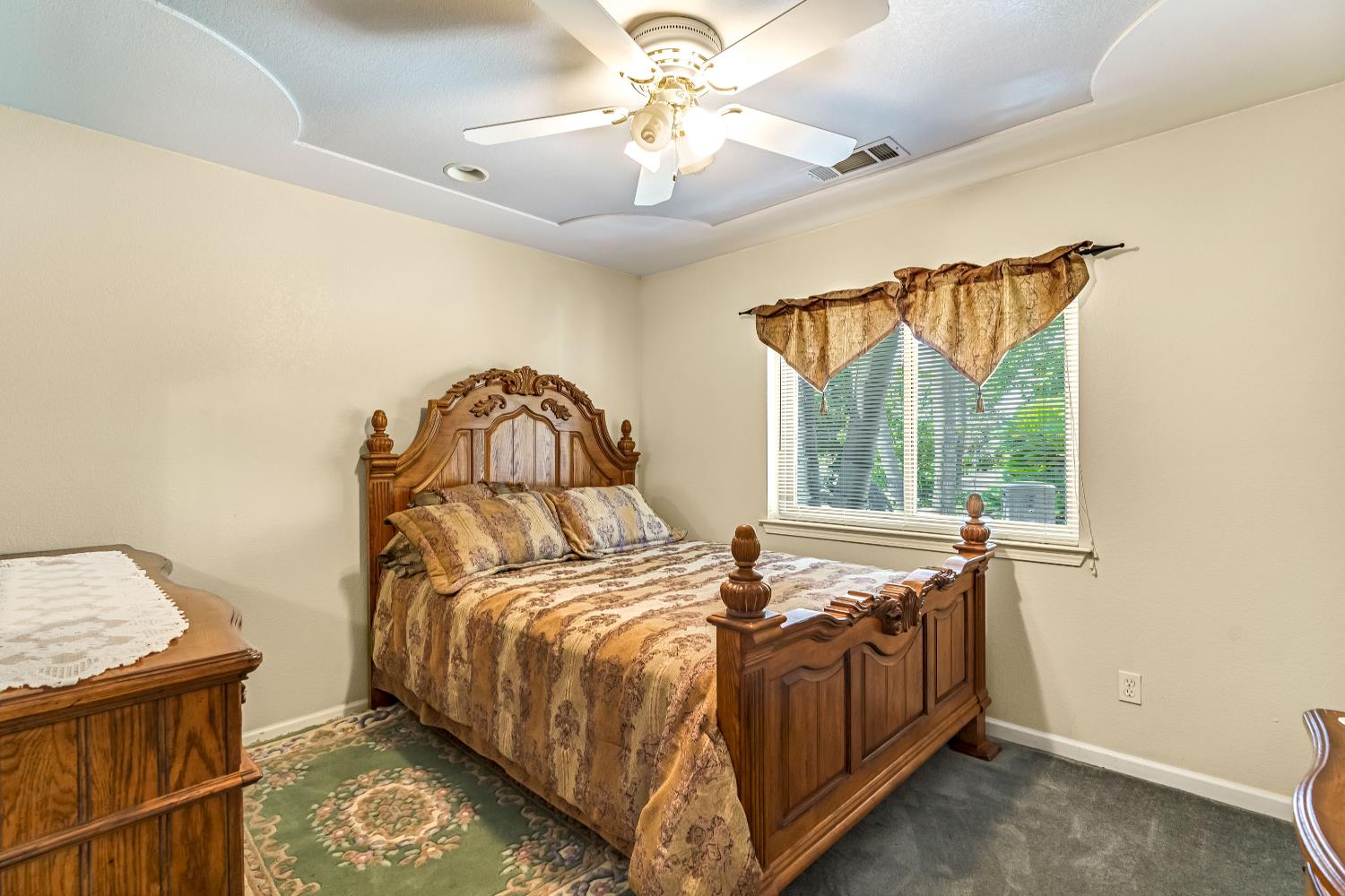 12743 E Gettysburg Ave, Sanger, CA 93657