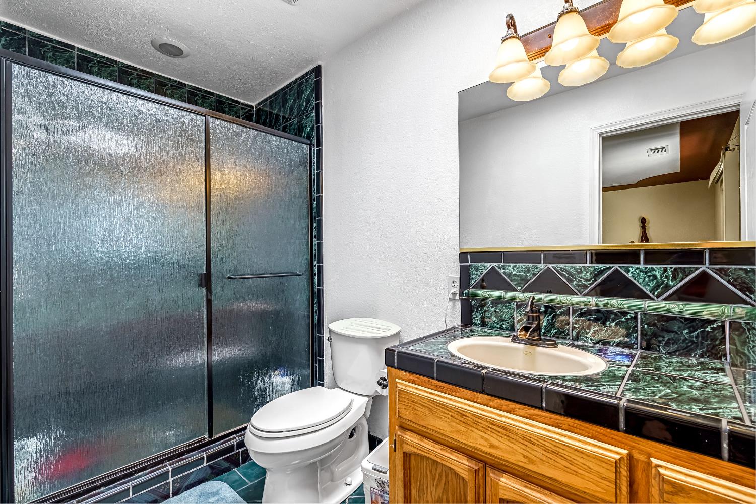 12743 E Gettysburg Ave, Sanger, CA 93657