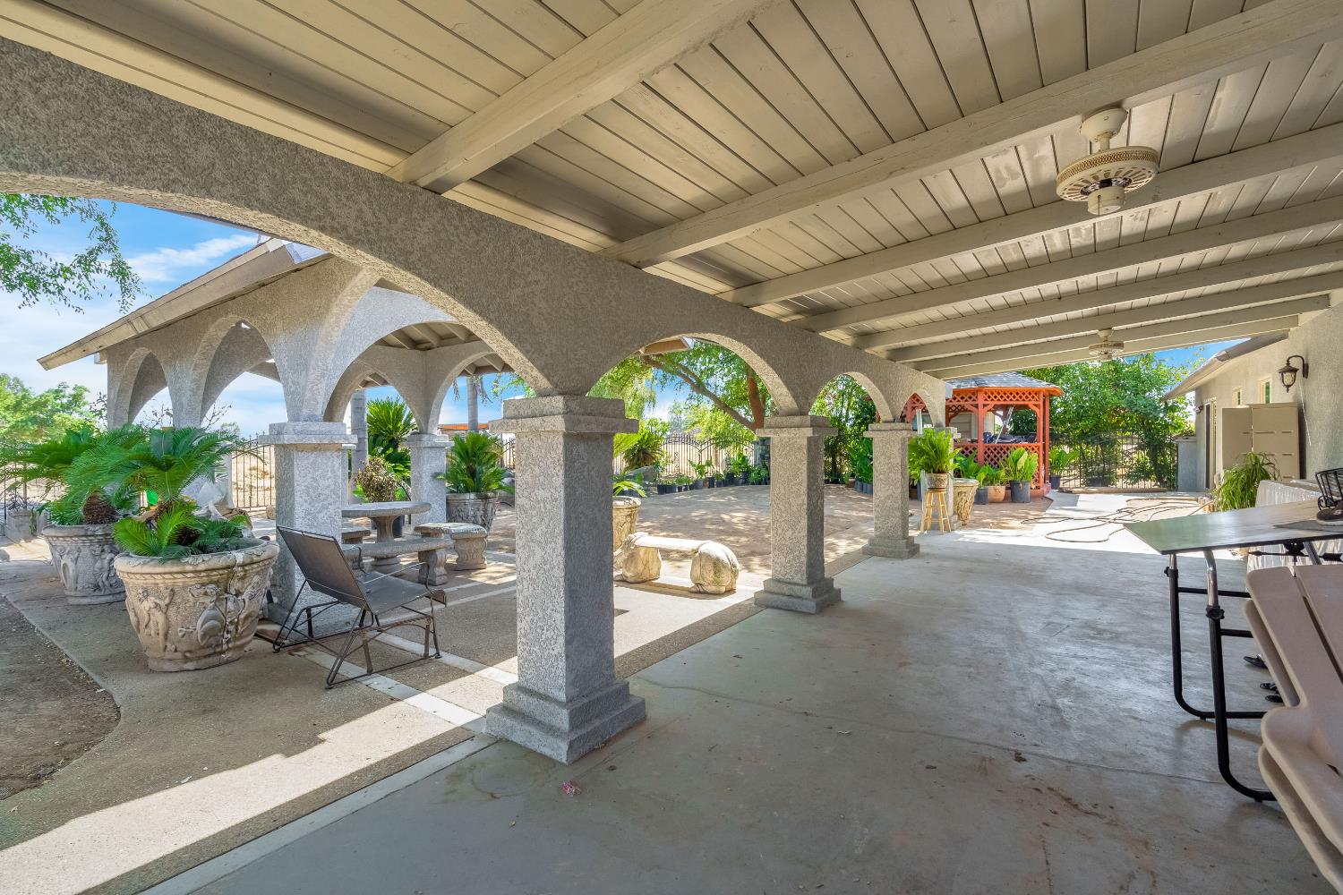 12743 E Gettysburg Ave, Sanger, CA 93657