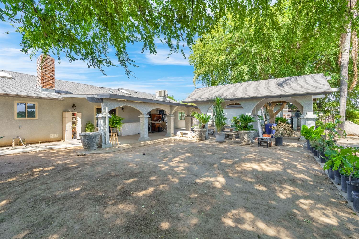 12743 E Gettysburg Ave, Sanger, CA 93657