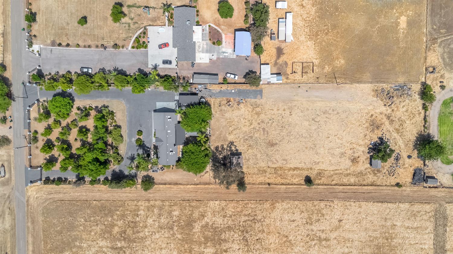 12743 E Gettysburg Ave, Sanger, CA 93657