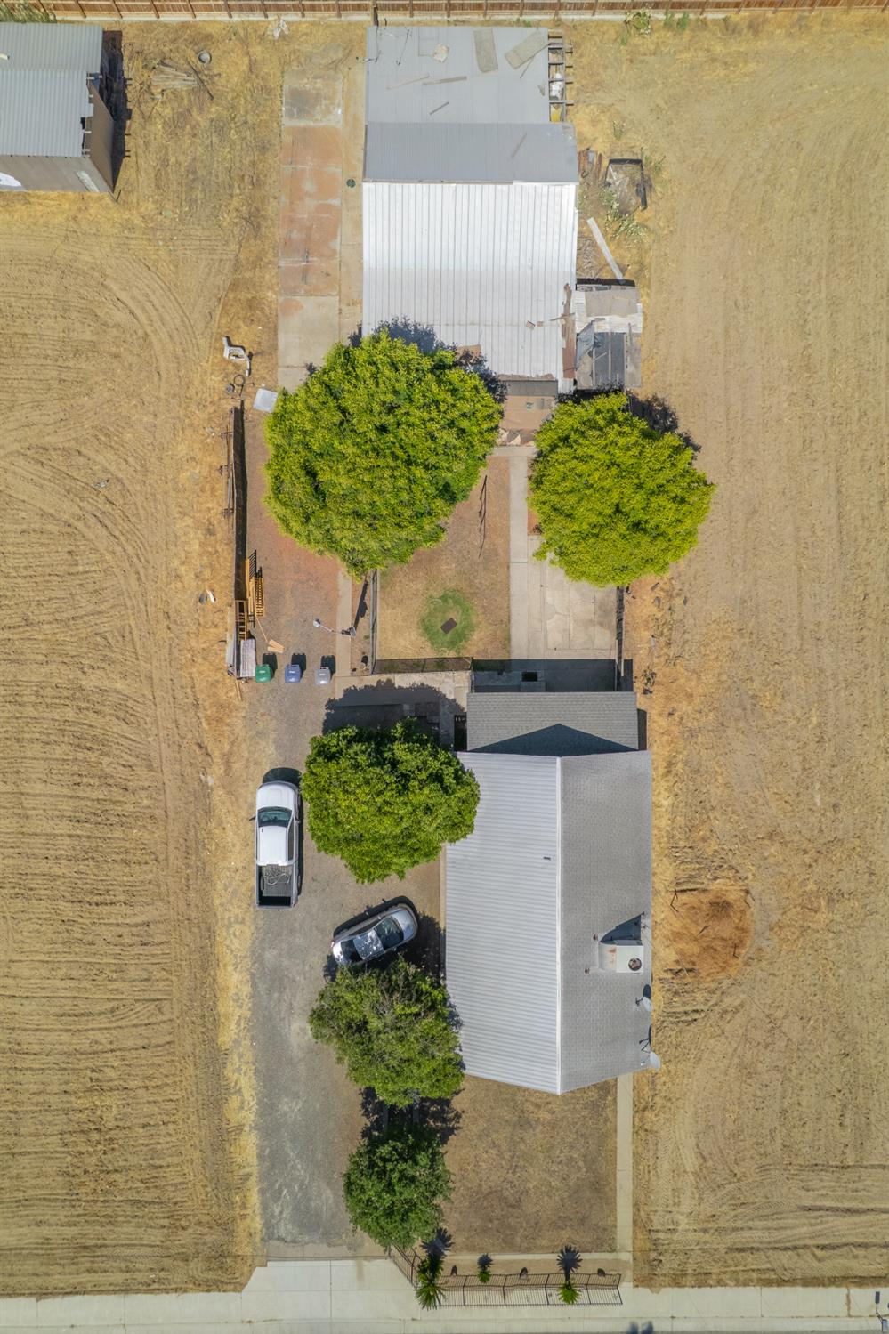 1803 Mitchell Ave, Selma, CA 93662