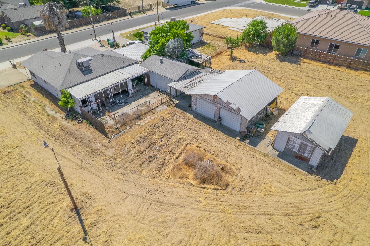 1803 Mitchell Ave, Selma, CA 93662