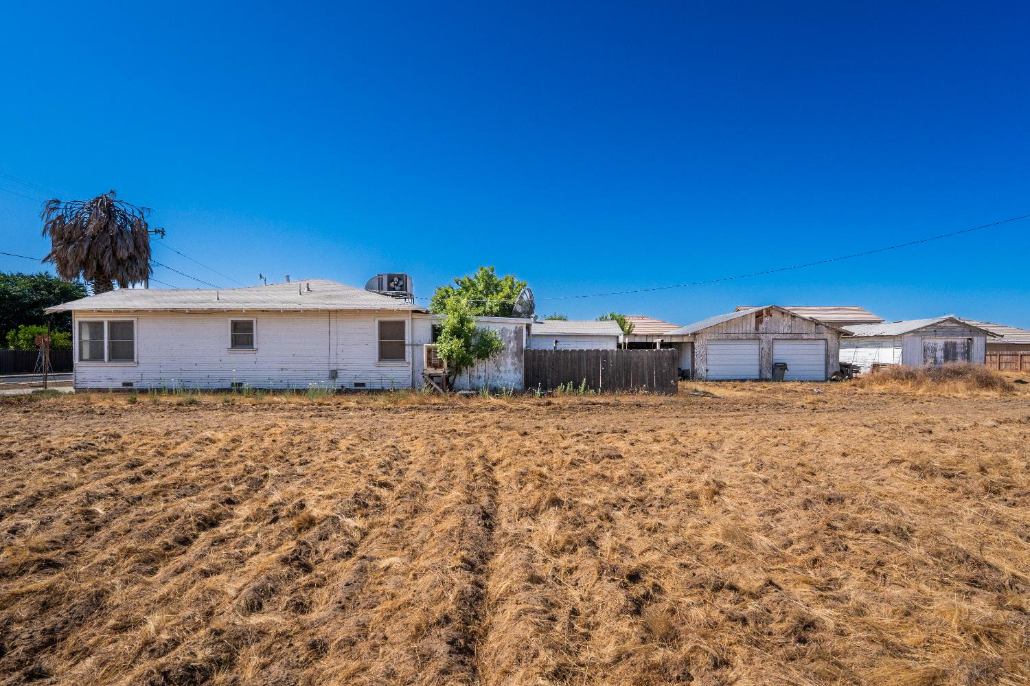 1803 Mitchell Ave, Selma, CA 93662