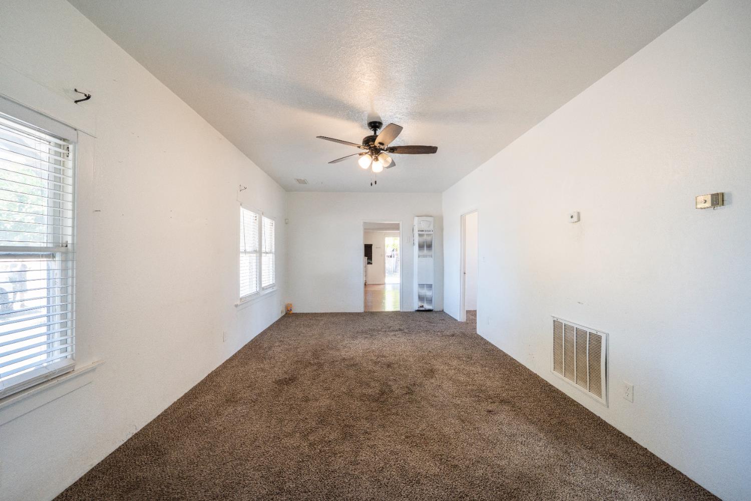 1803 Mitchell Ave, Selma, CA 93662