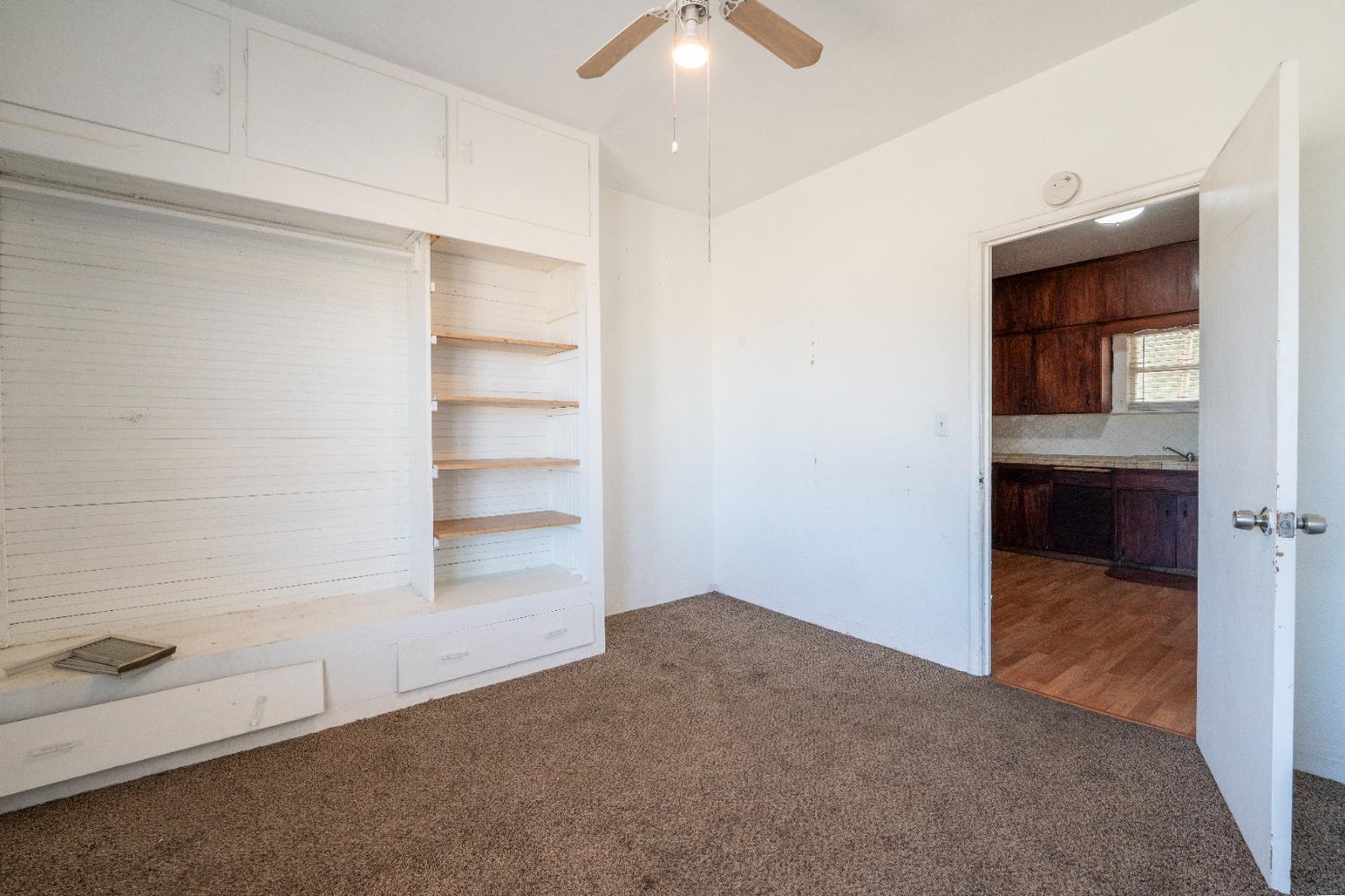 1803 Mitchell Ave, Selma, CA 93662