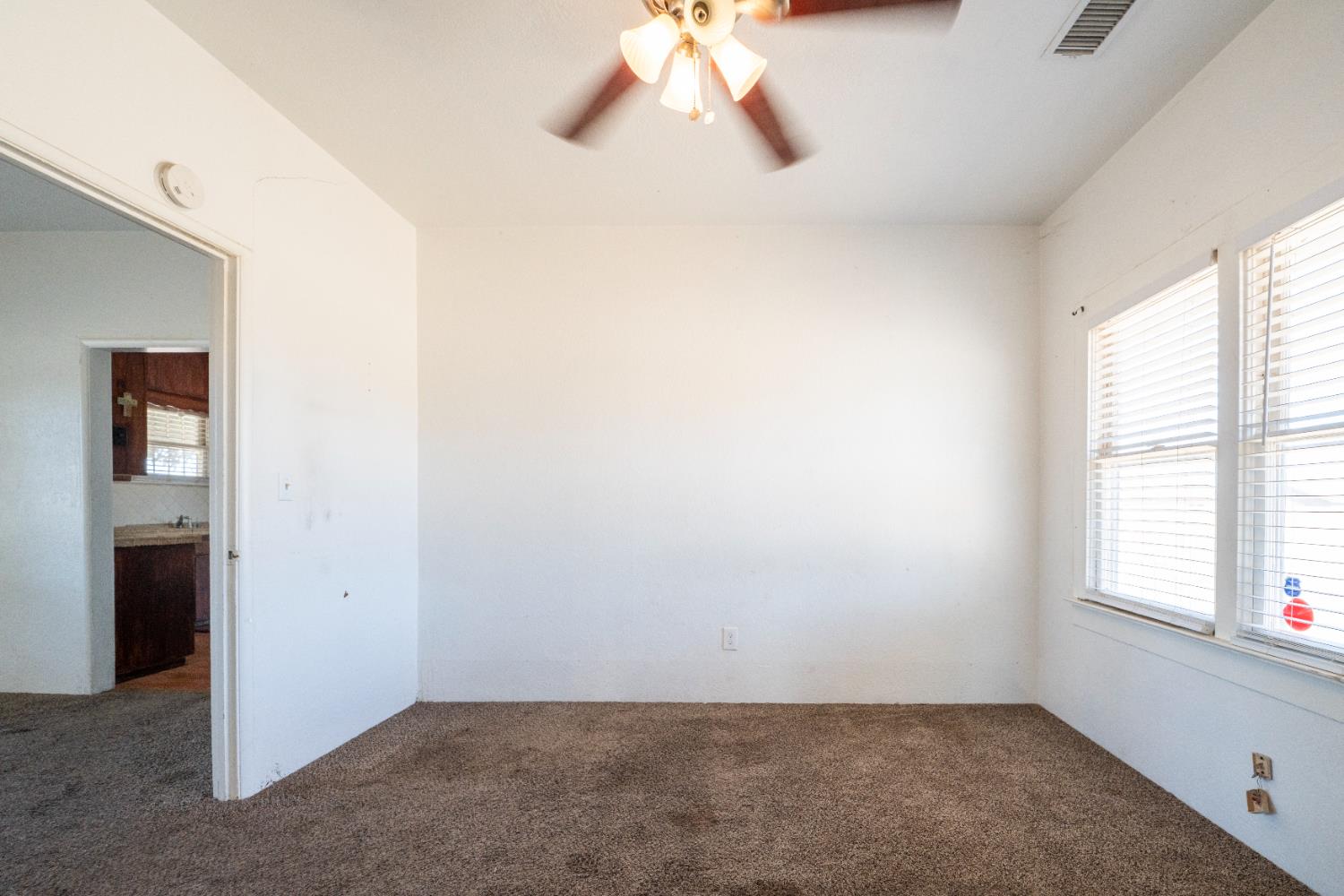 1803 Mitchell Ave, Selma, CA 93662