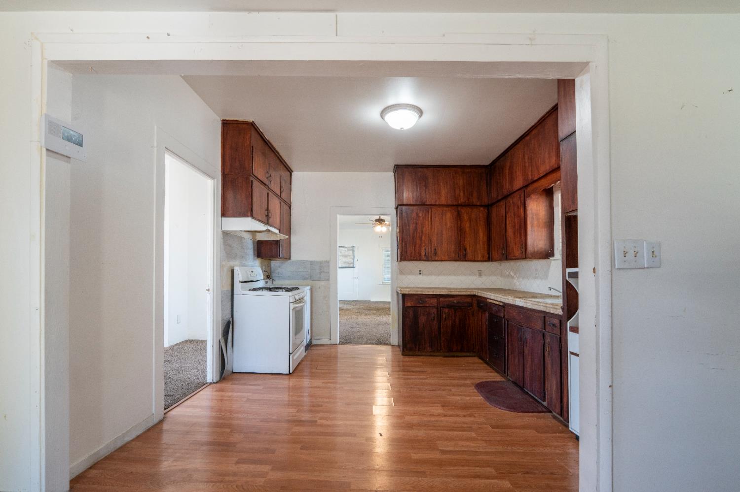 1803 Mitchell Ave, Selma, CA 93662