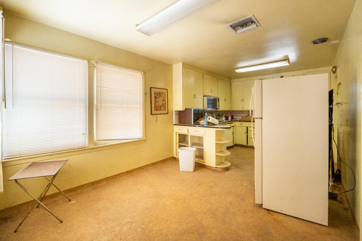 1803 Mitchell Ave, Selma, CA 93662