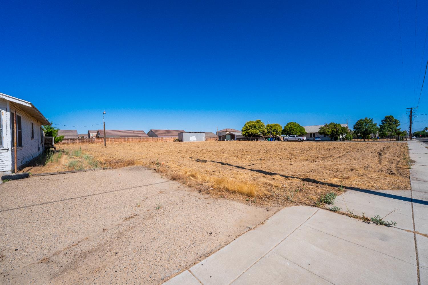 1803 Mitchell Ave, Selma, CA 93662