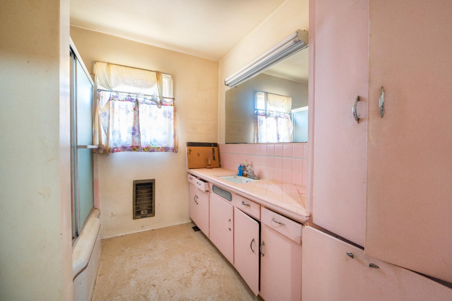 1803 Mitchell Ave, Selma, CA 93662