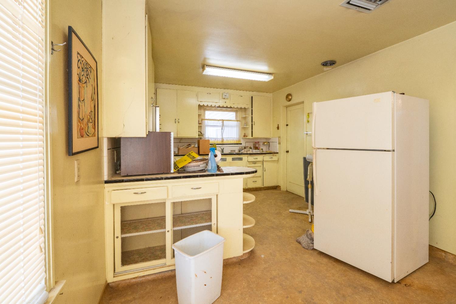 1803 Mitchell Ave, Selma, CA 93662