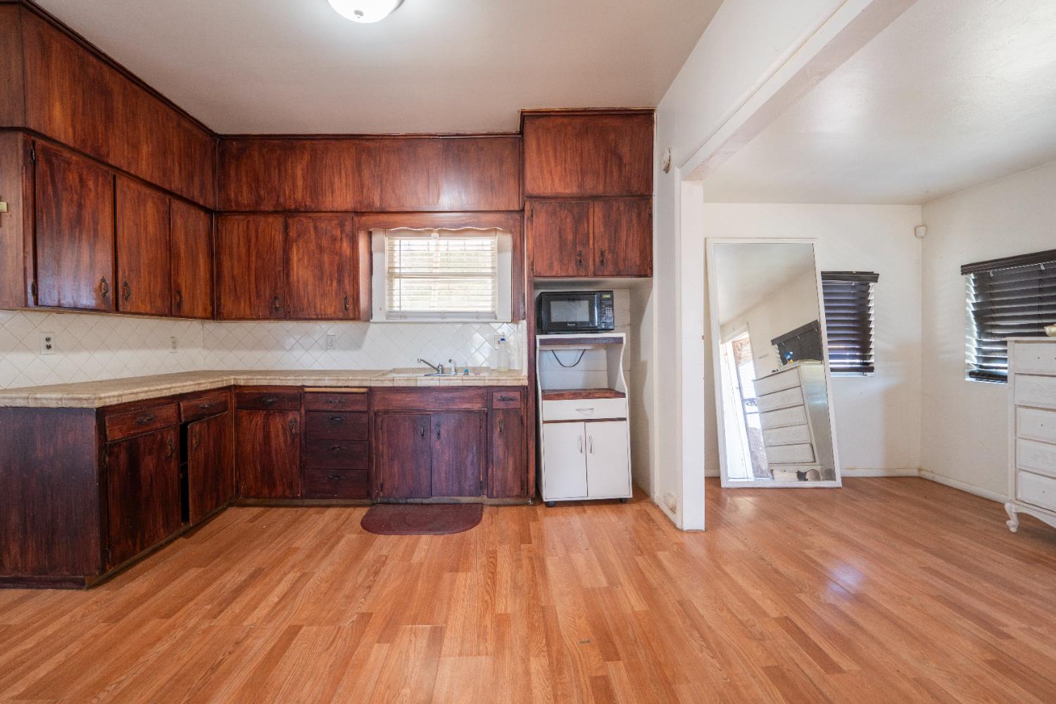 1803 Mitchell Ave, Selma, CA 93662