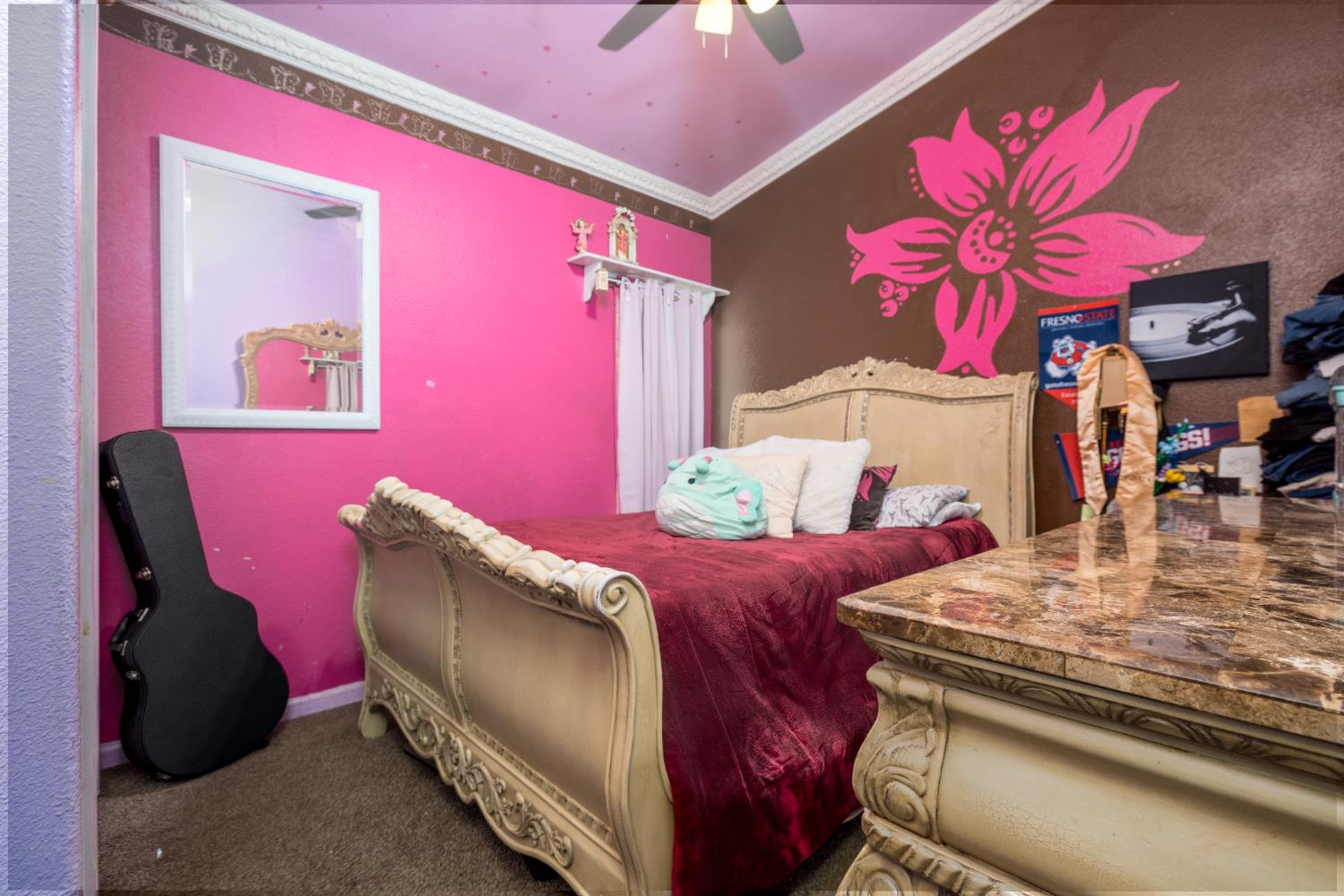 279 N Douglas, Fresno, CA 93727