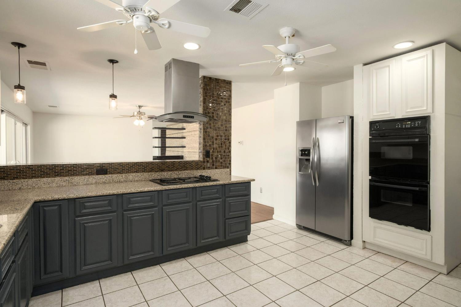 35580 John Albert Dr, Madera, CA 93636