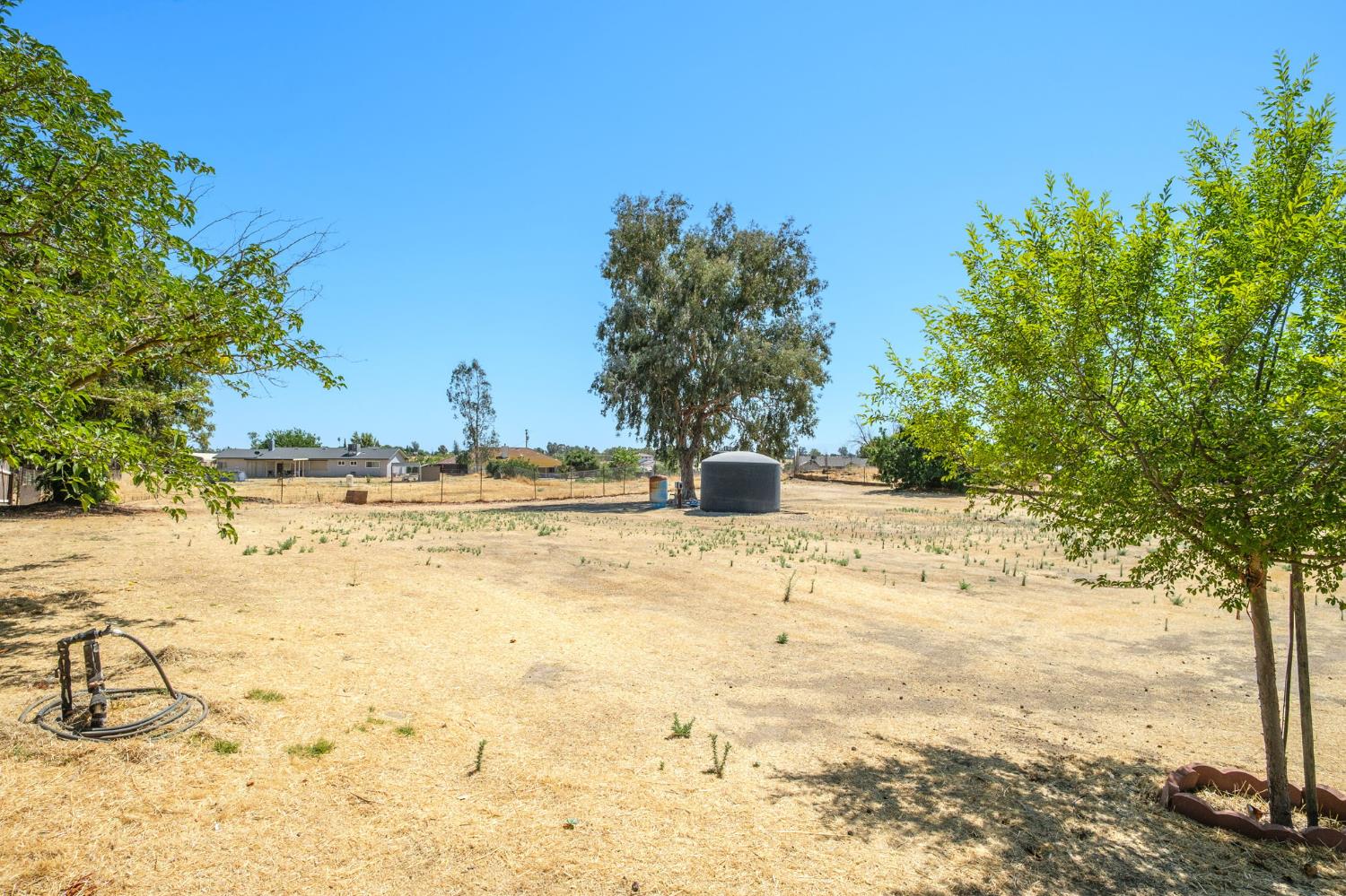 35580 John Albert Dr, Madera, CA 93636