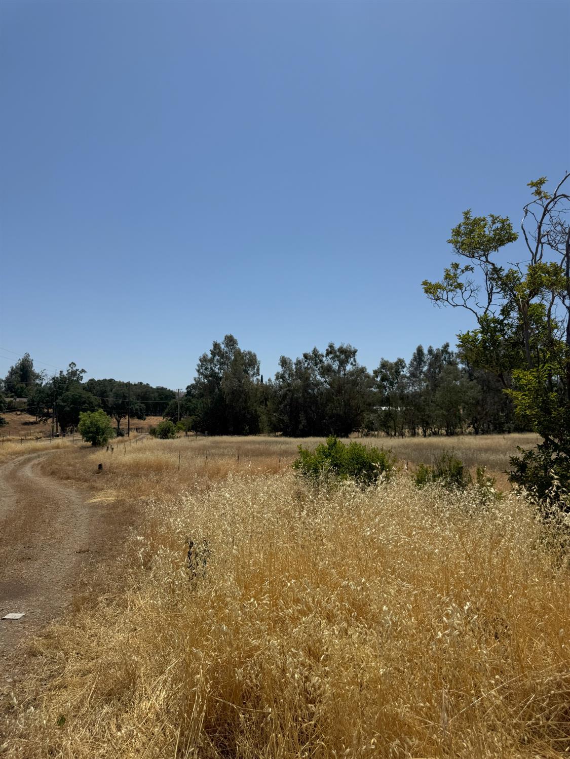 30518 George Smith Rd, Yokuts Valley, CA 93675