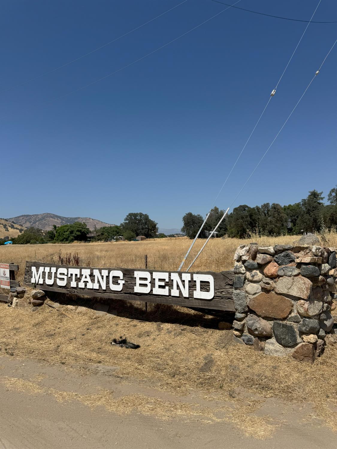 30518 George Smith Rd, Yokuts Valley, CA 93675