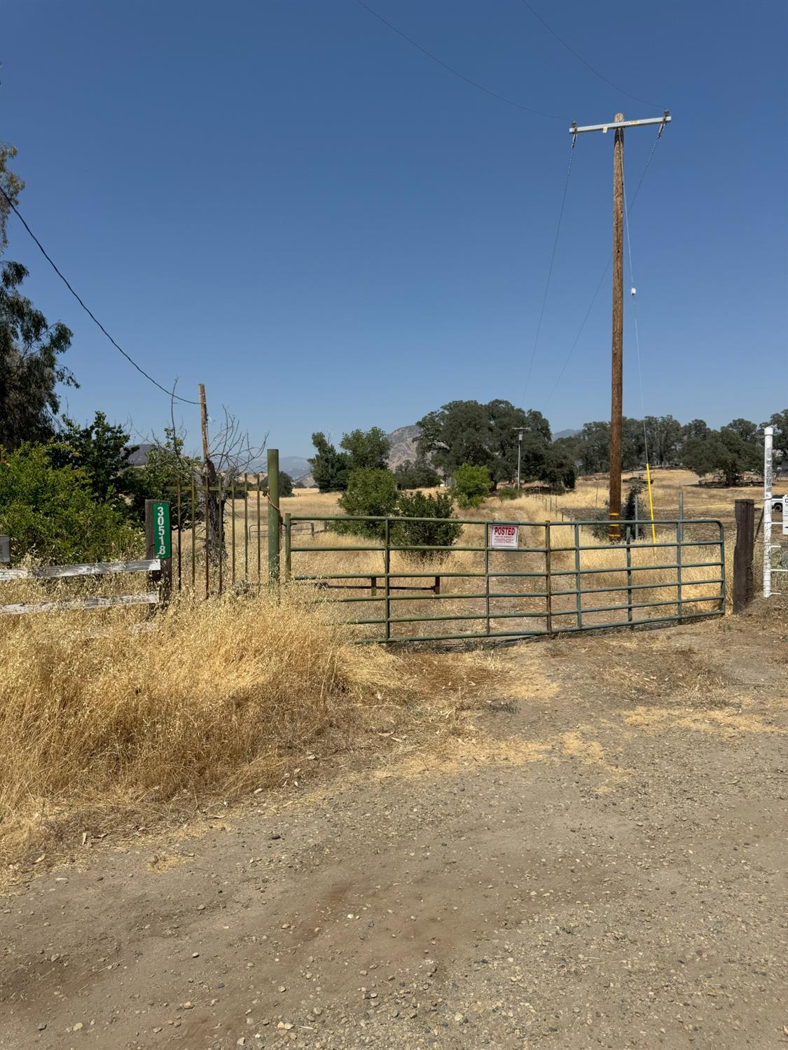 30518 George Smith Rd, Yokuts Valley, CA 93675