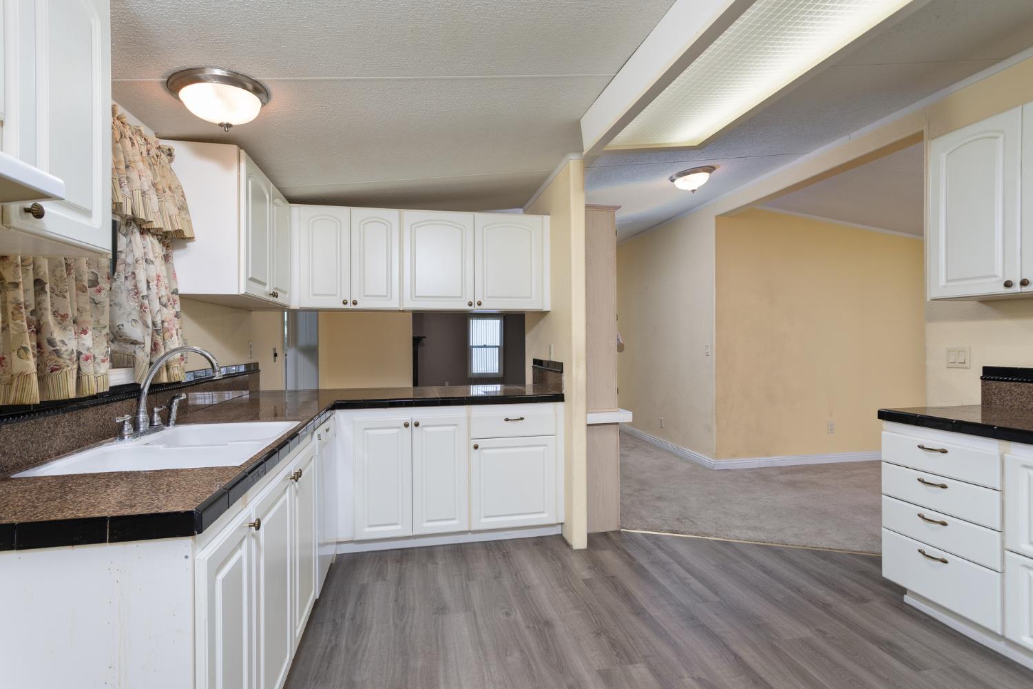 2575 S Willow #226, Fresno, CA 93725