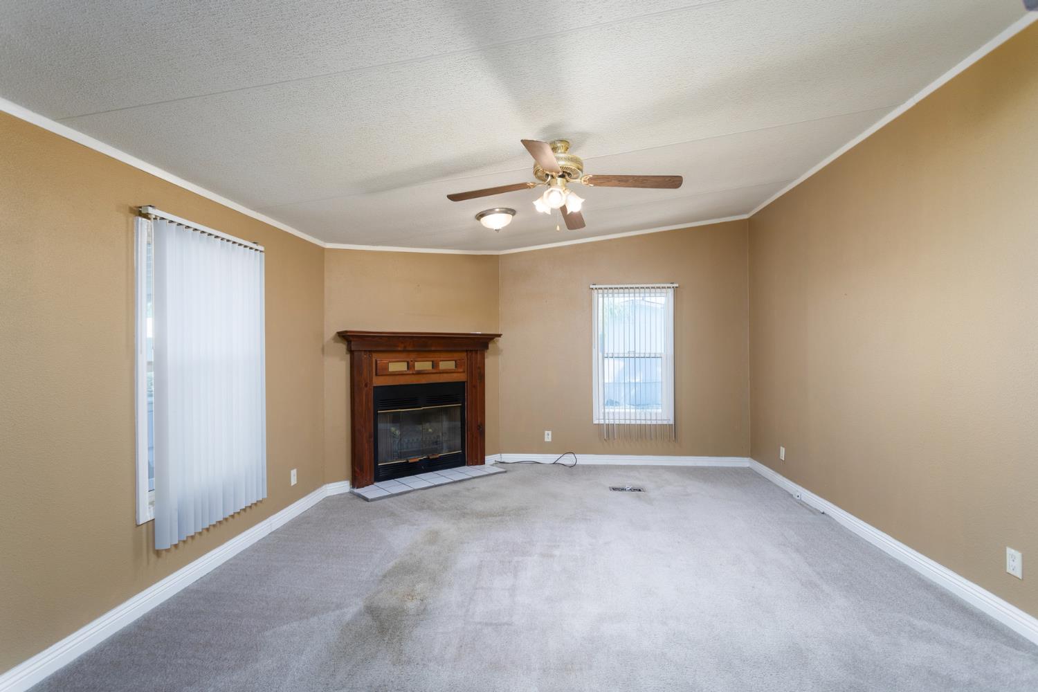 2575 S Willow #226, Fresno, CA 93725