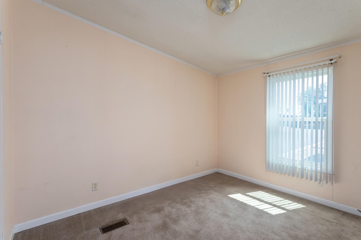 2575 S Willow #226, Fresno, CA 93725