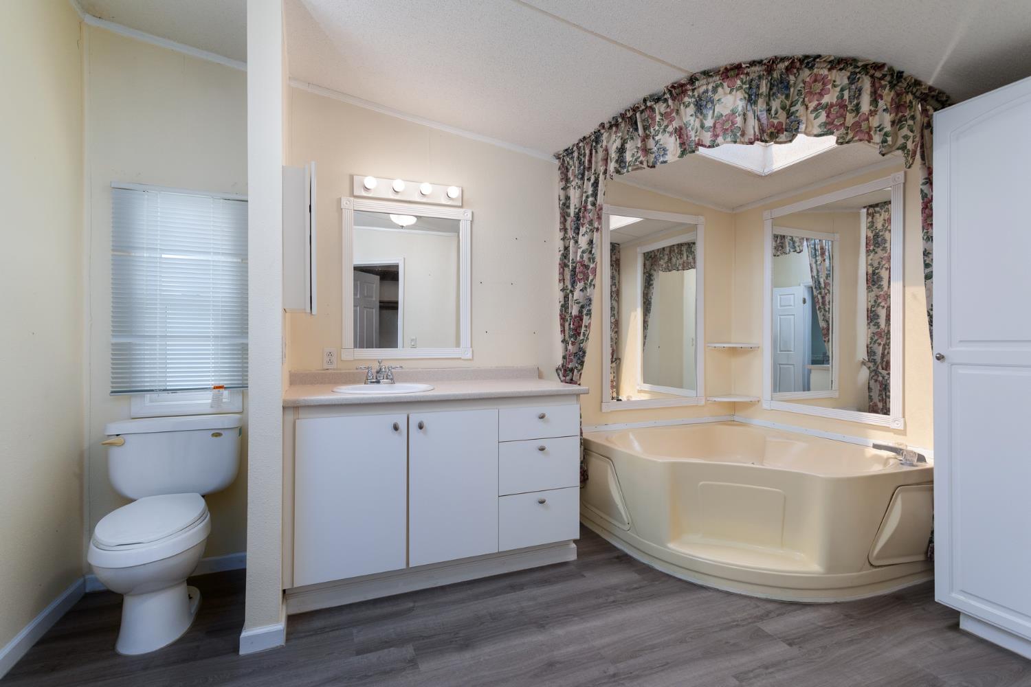 2575 S Willow #226, Fresno, CA 93725