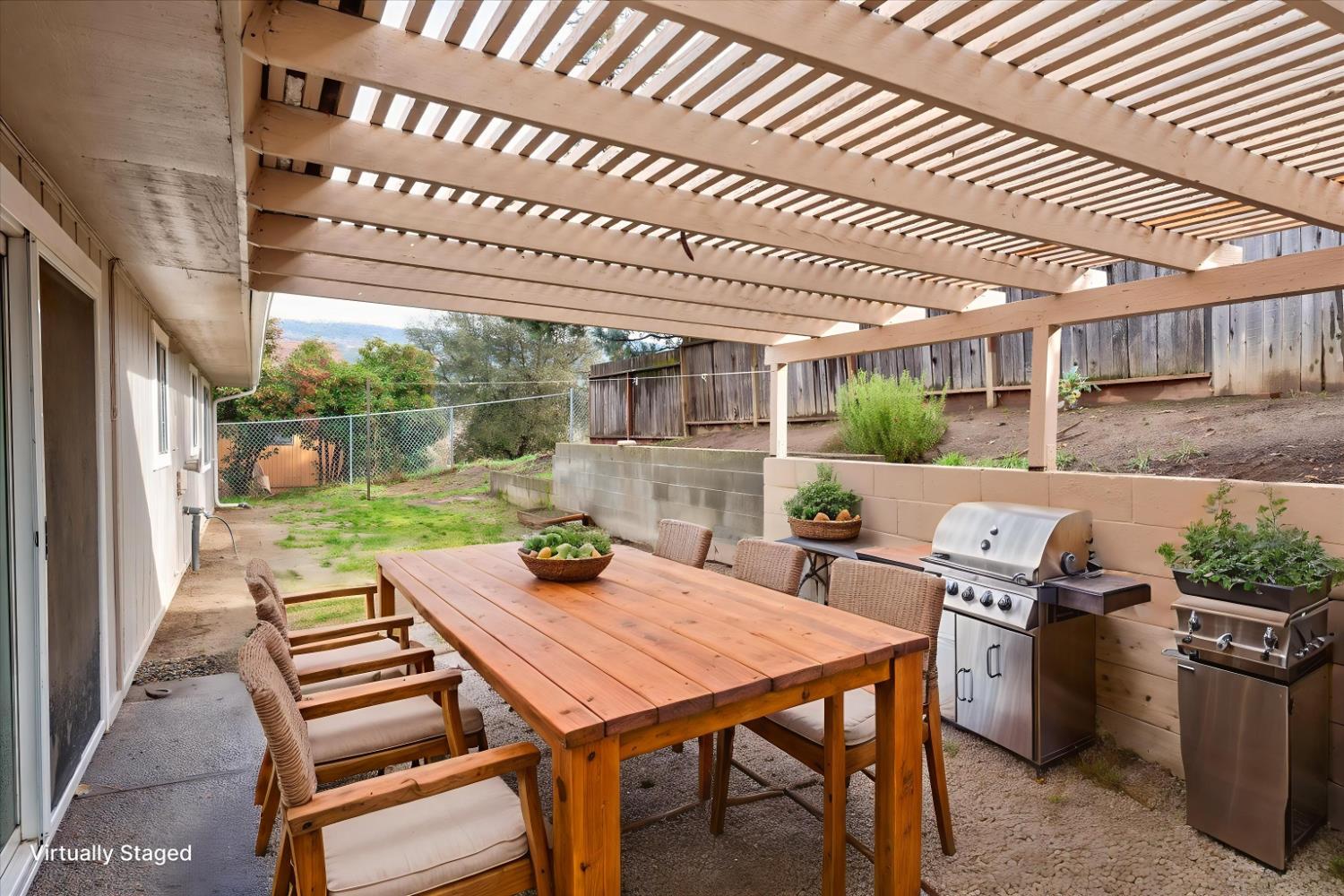 40885 Elliott Dr, Oakhurst, CA 93644