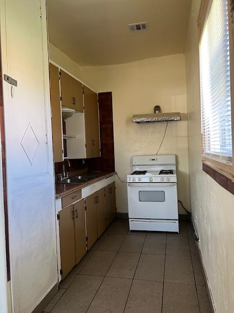 1702 Chittenden Ave, Corcoran, CA 93212