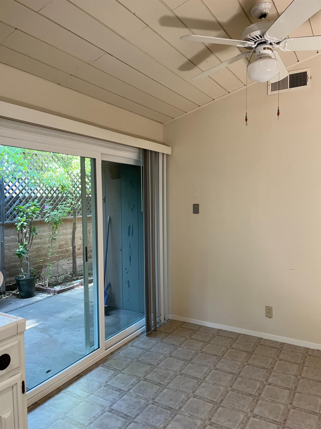 5048 N Wishon #E, Fresno, CA 93704