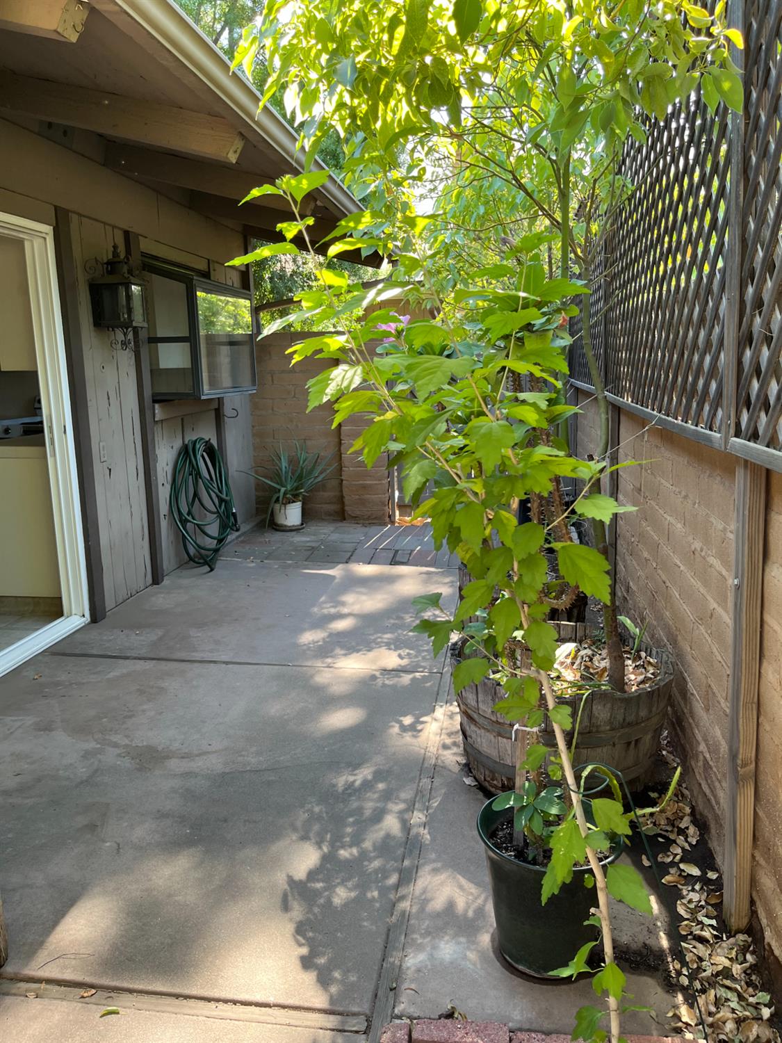 5048 N Wishon #E, Fresno, CA 93704