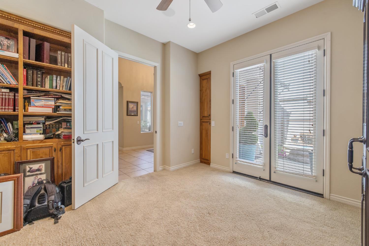 4638 W Lark Ct, Visalia, CA 93291