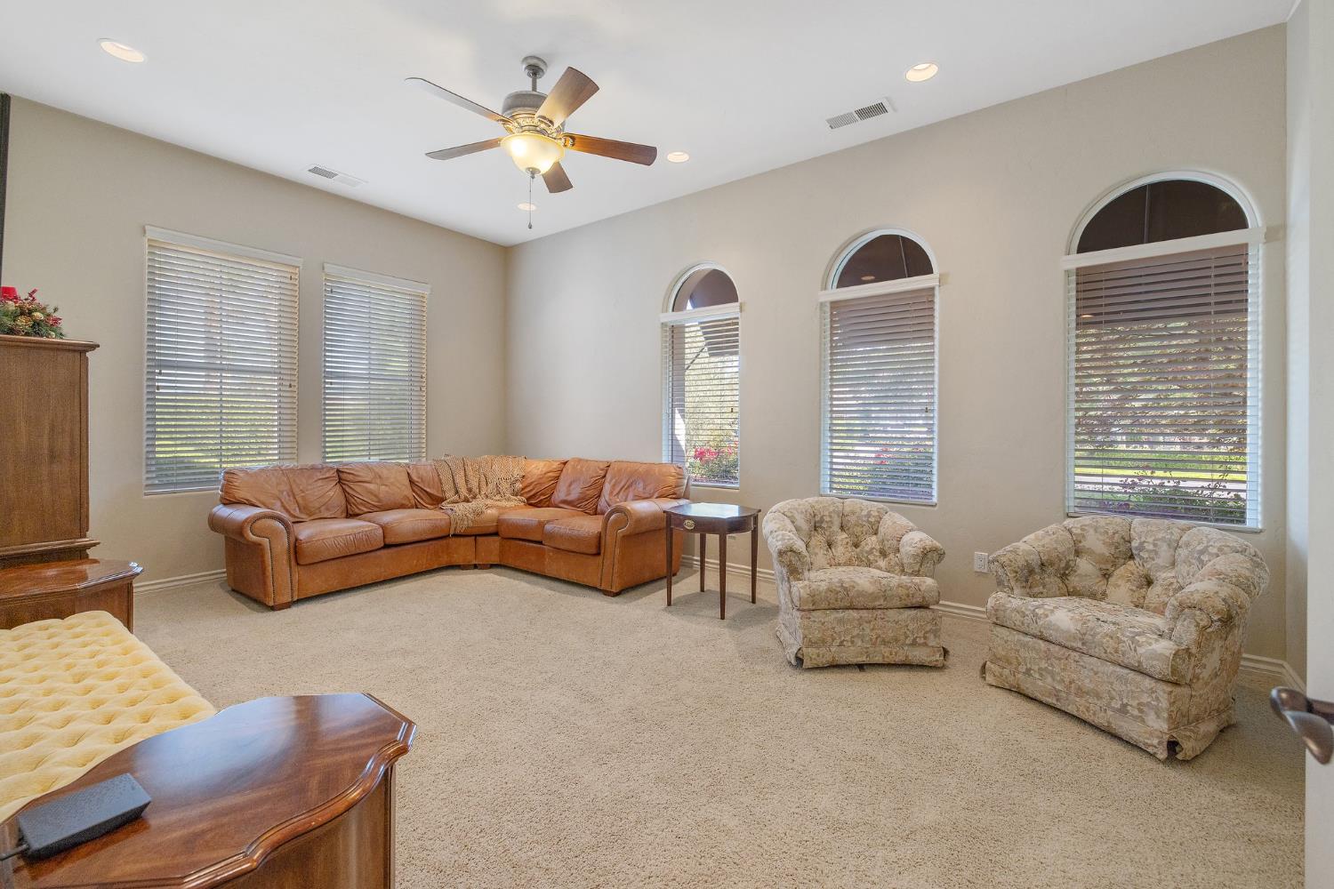 4638 W Lark Ct, Visalia, CA 93291