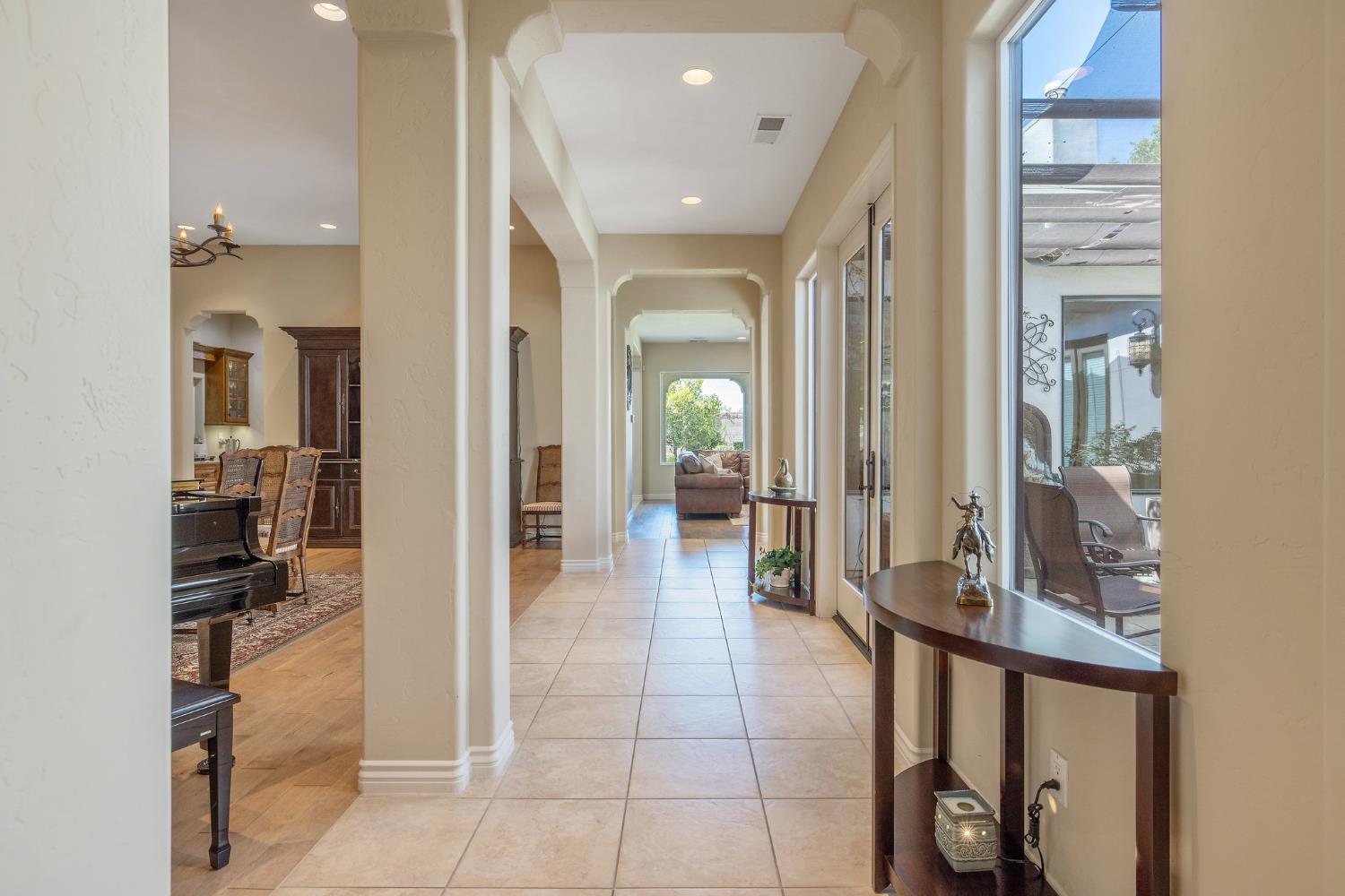 4638 W Lark Ct, Visalia, CA 93291