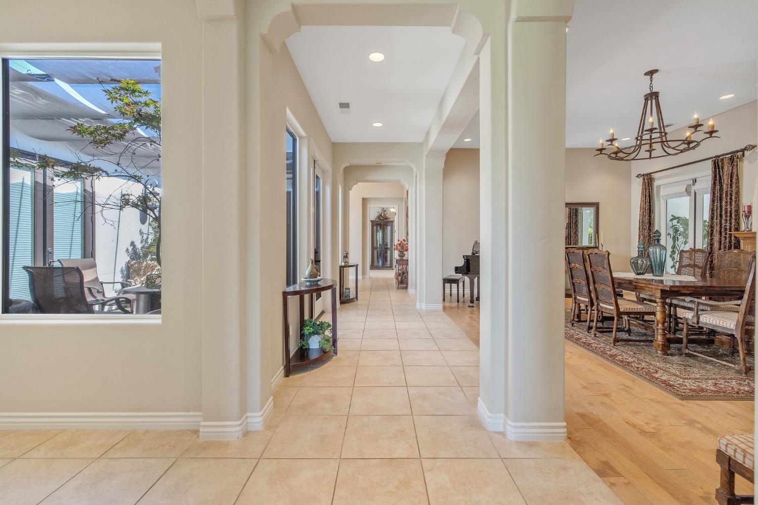 4638 W Lark Ct, Visalia, CA 93291