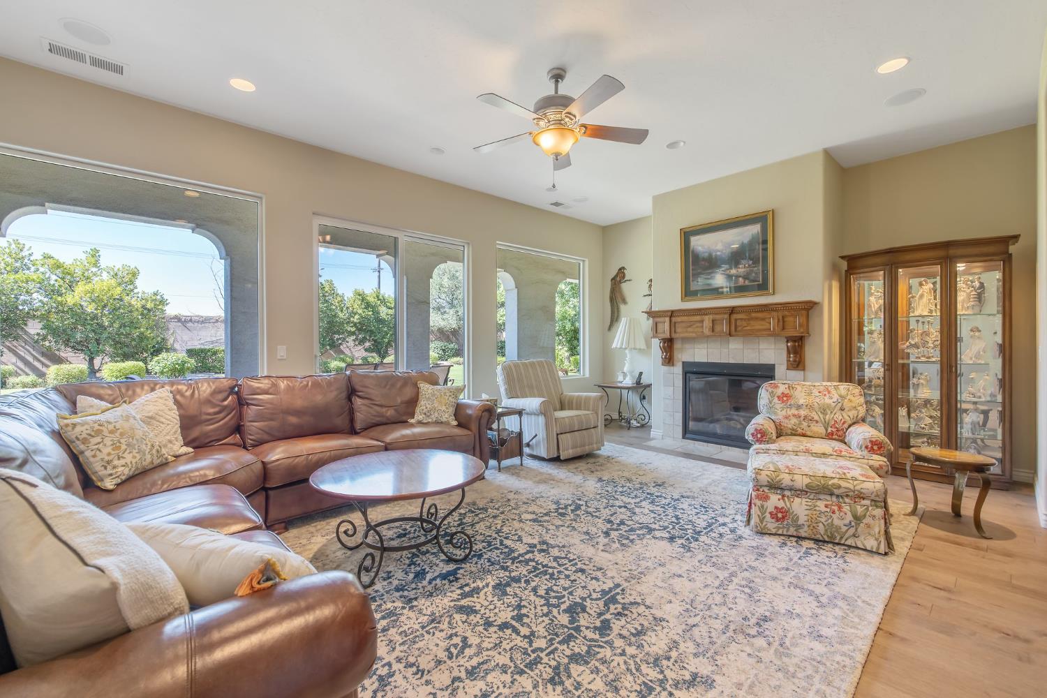 4638 W Lark Ct, Visalia, CA 93291