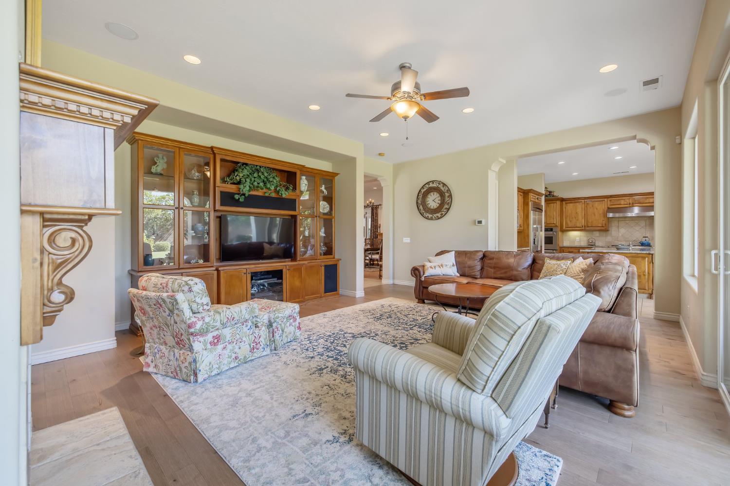 4638 W Lark Ct, Visalia, CA 93291